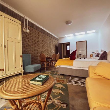 All African Colours Guesthouse Свакопмунд Экстерьер фото